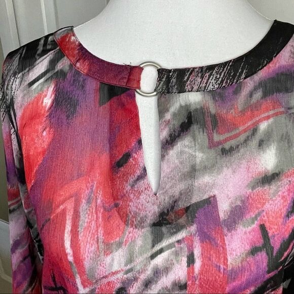 2 Biz Lightweight Printed Blouse Red Size Medium - Picture 2 of 7